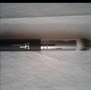 BRANDNEW IT COSMETICS HEAVENLYLUXE PRECISION BRUSH